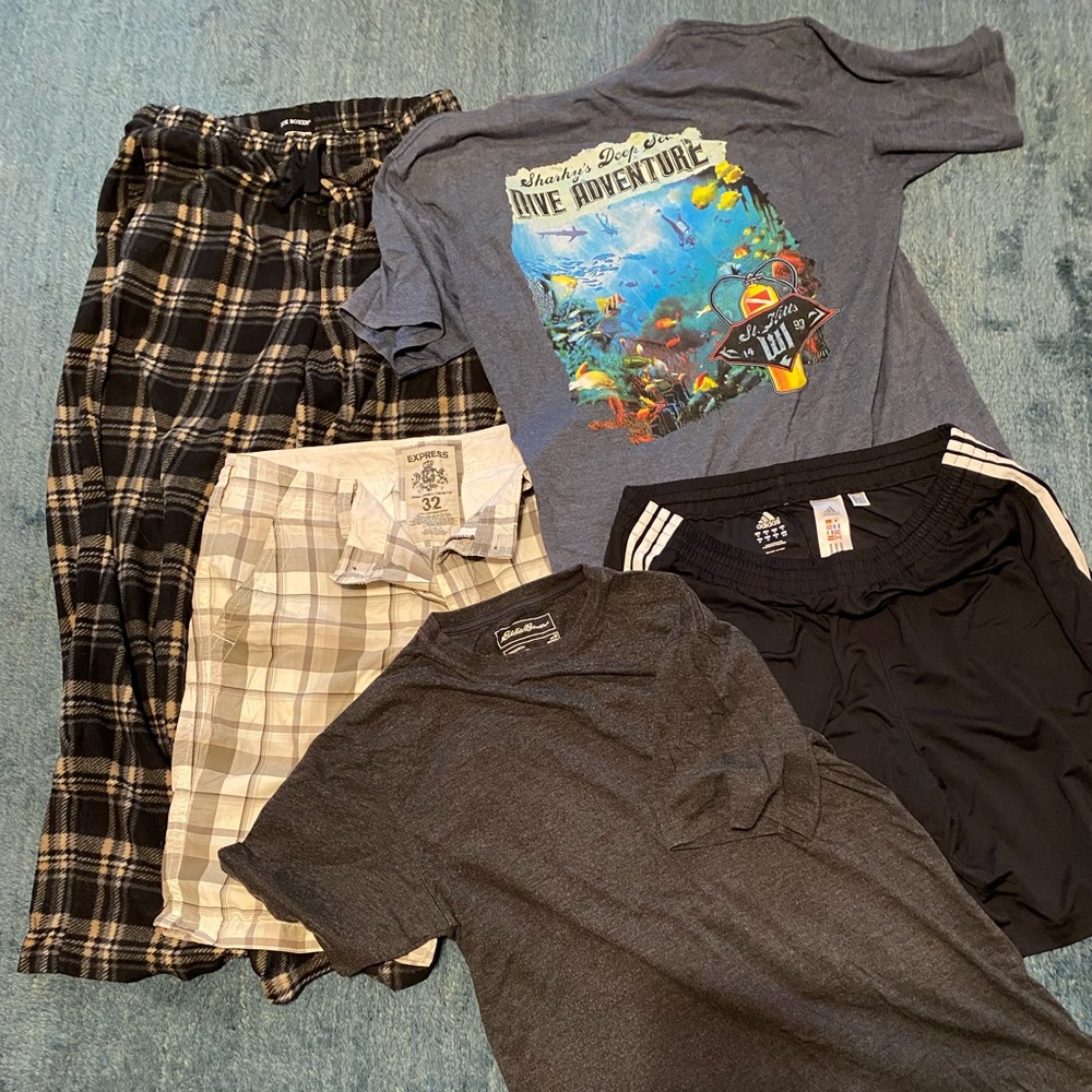 Men’s clothing bundle